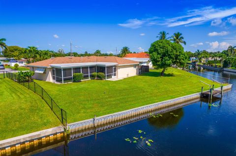 A home in Lake Clarke Shores