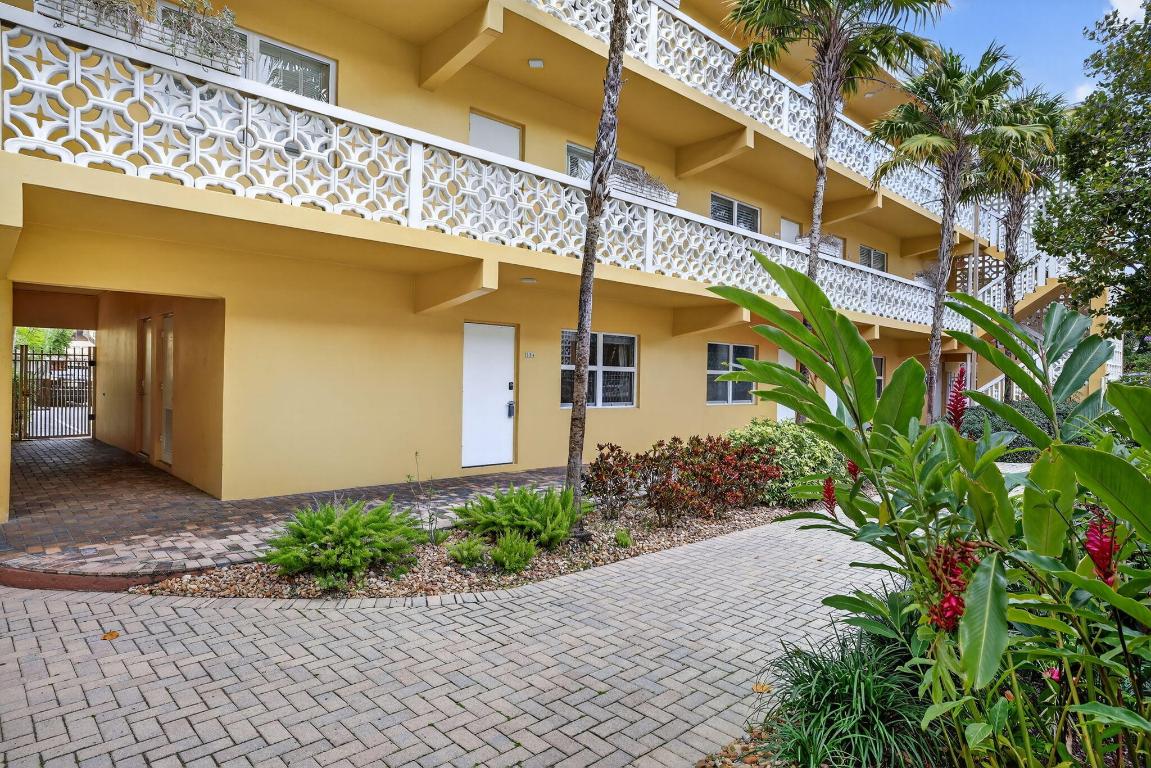 MIDDLE RIVER VILLAS CONDO - Residential