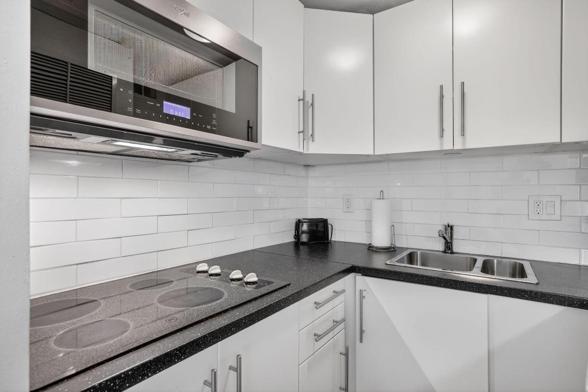 MIDDLE RIVER VILLAS CONDO - Residential