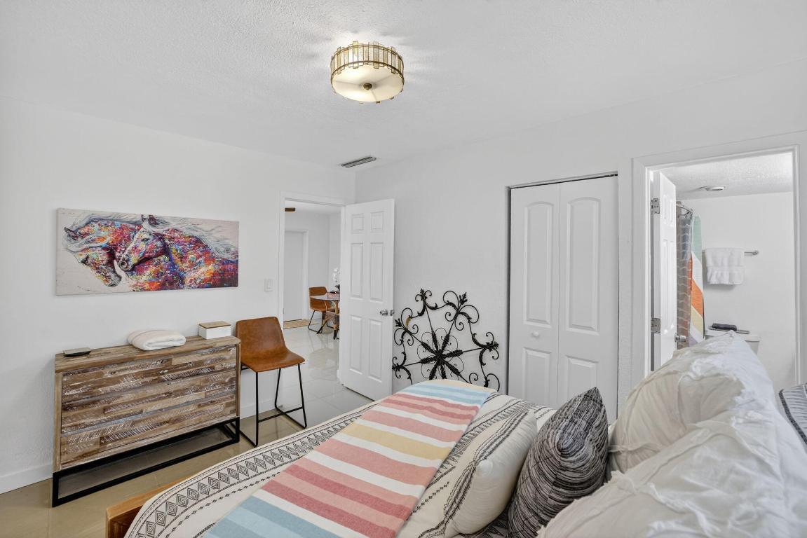 MIDDLE RIVER VILLAS CONDO - Residential