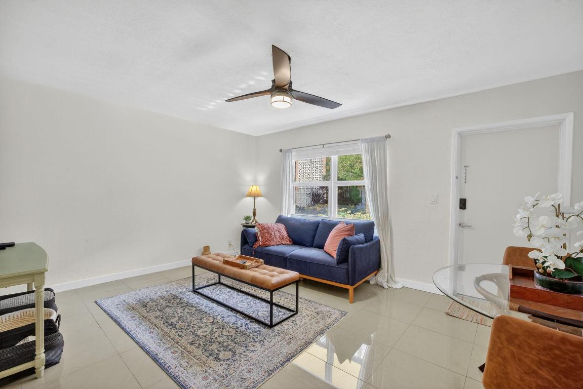 MIDDLE RIVER VILLAS CONDO - Residential