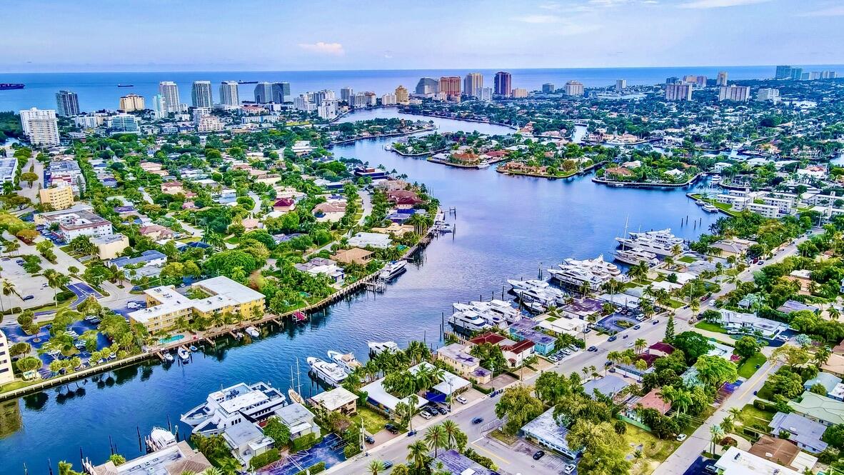 MIDDLE RIVER VILLAS CONDO - Residential