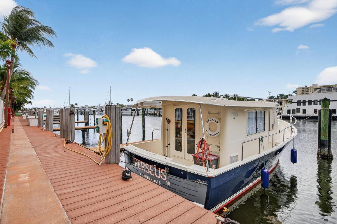 MIDDLE RIVER VILLAS CONDO - Residential