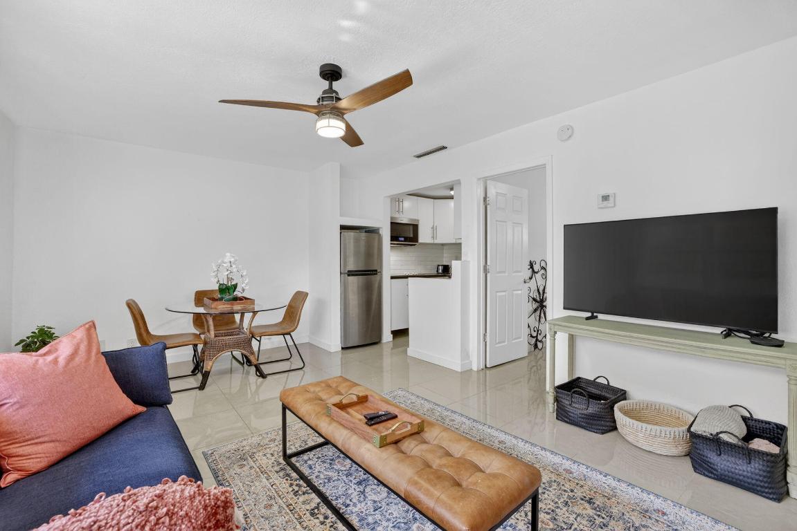 MIDDLE RIVER VILLAS CONDO - Residential