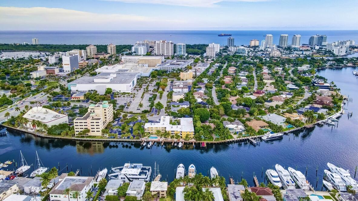 MIDDLE RIVER VILLAS CONDO - Residential