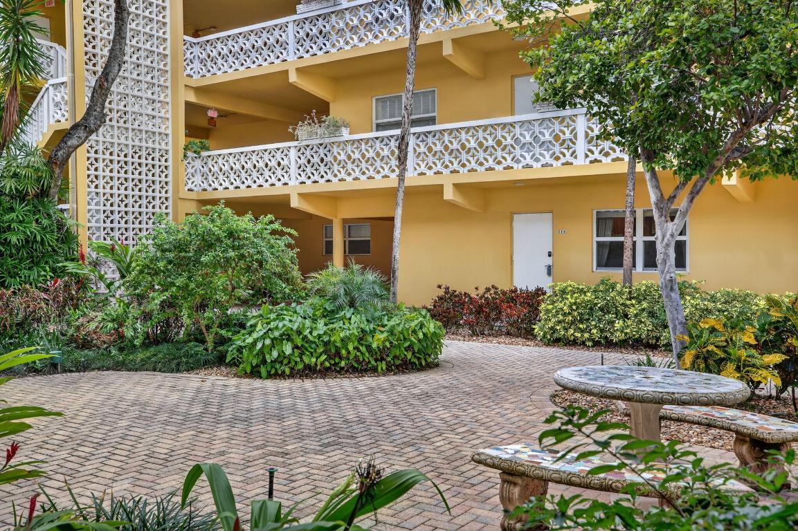 MIDDLE RIVER VILLAS CONDO - Residential