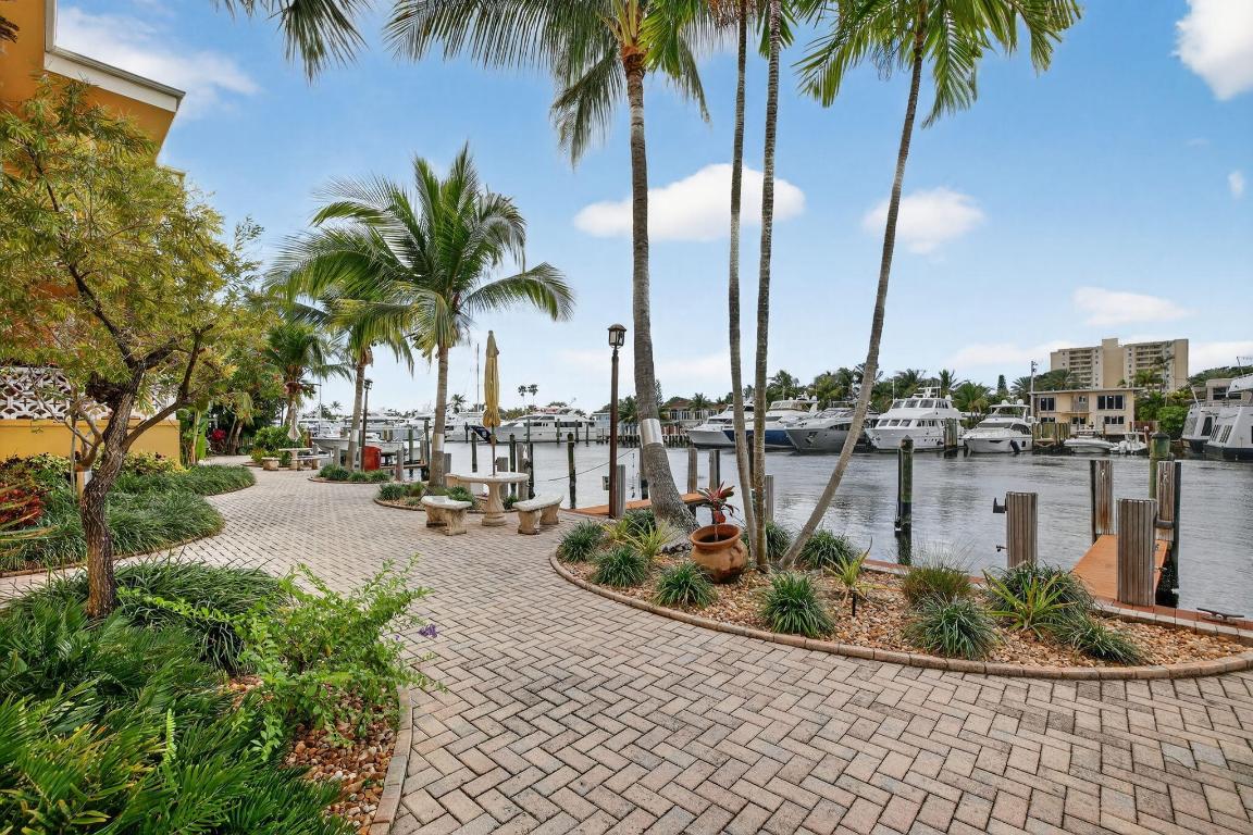 MIDDLE RIVER VILLAS CONDO - Residential