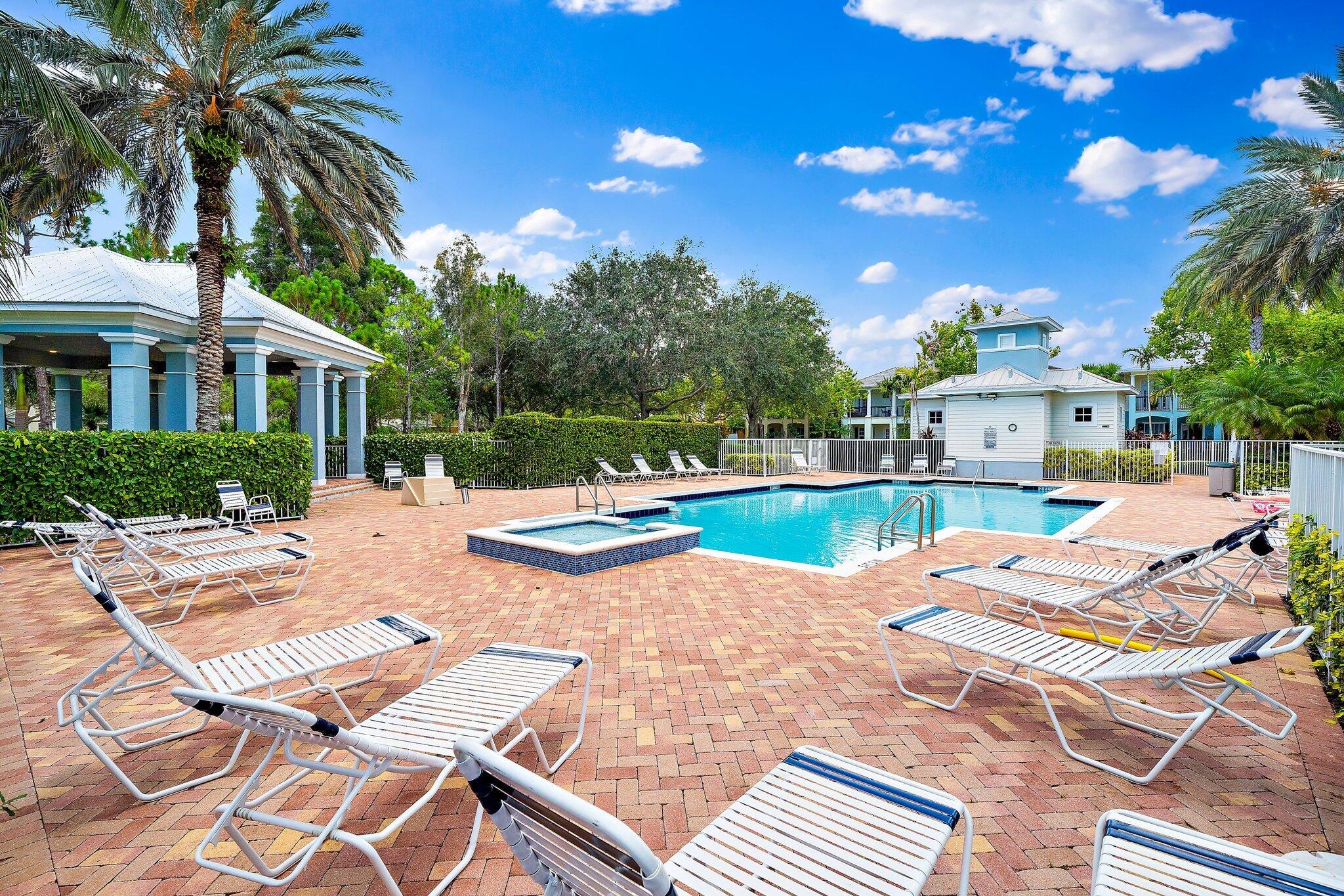 356 W Thatch Palm Circle 105