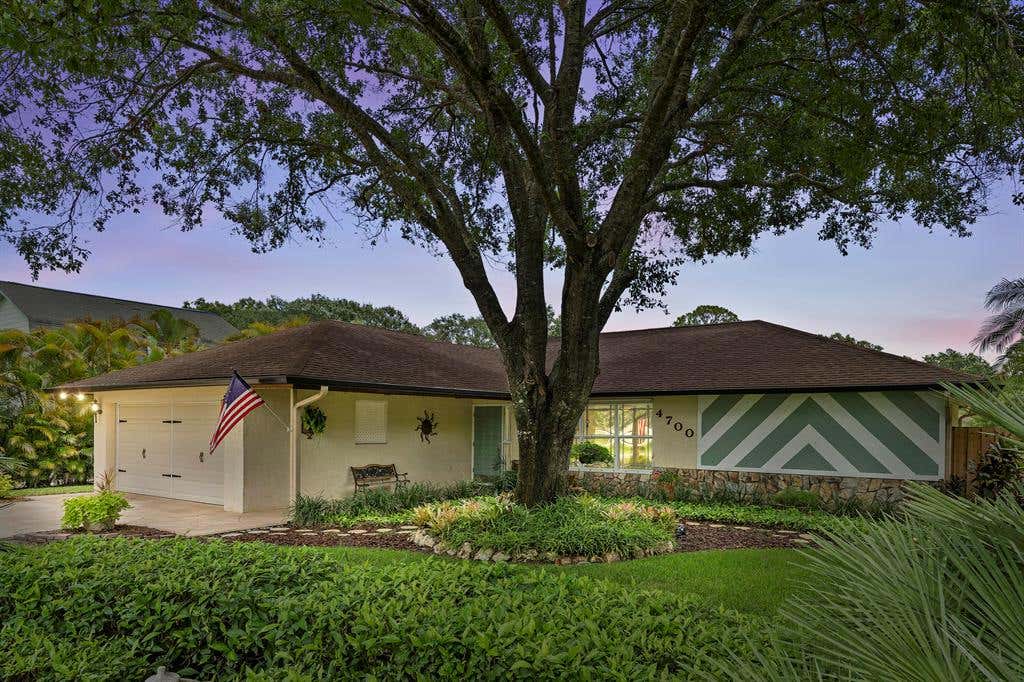 Photo of 4700 Palmetto Drive, Fort Pierce, FL 34982 (MLS # R10725839)