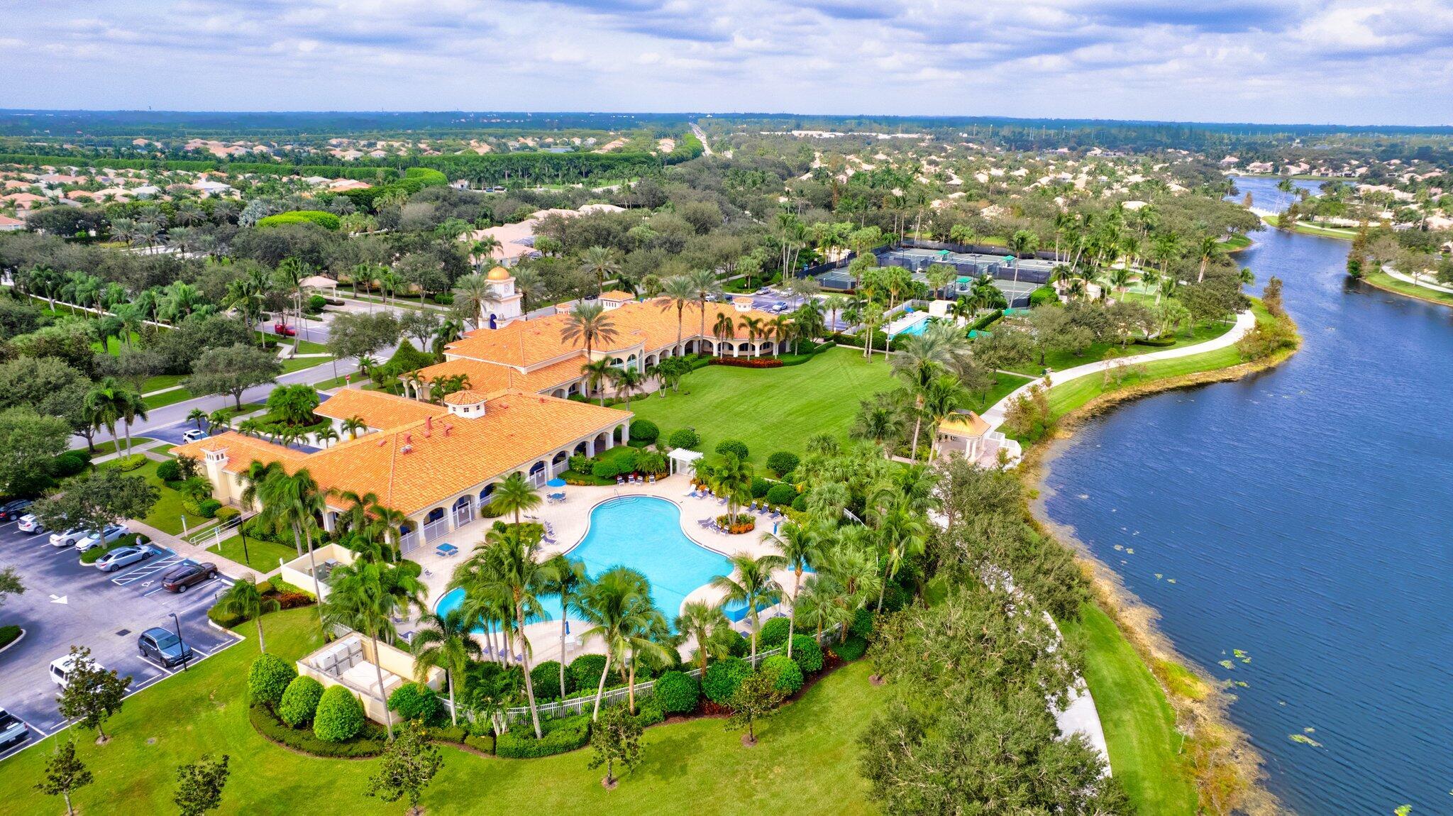 Wellington, Florida 33414, United States, 3 Bedrooms Bedrooms, ,3 BathroomsBathrooms,Residential,Active,209557
