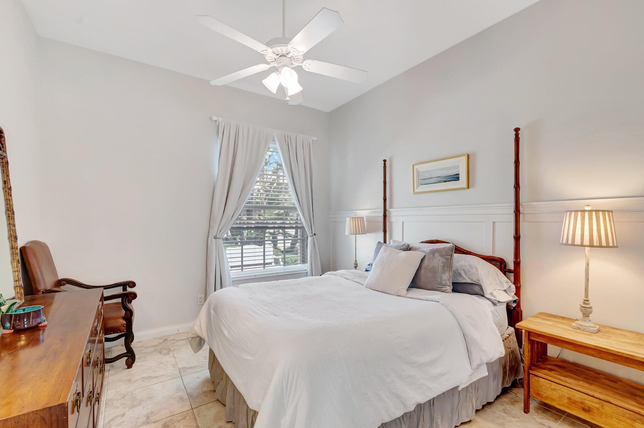 Wellington, Florida 33414, United States, 3 Bedrooms Bedrooms, ,3 BathroomsBathrooms,Residential,Active,209557