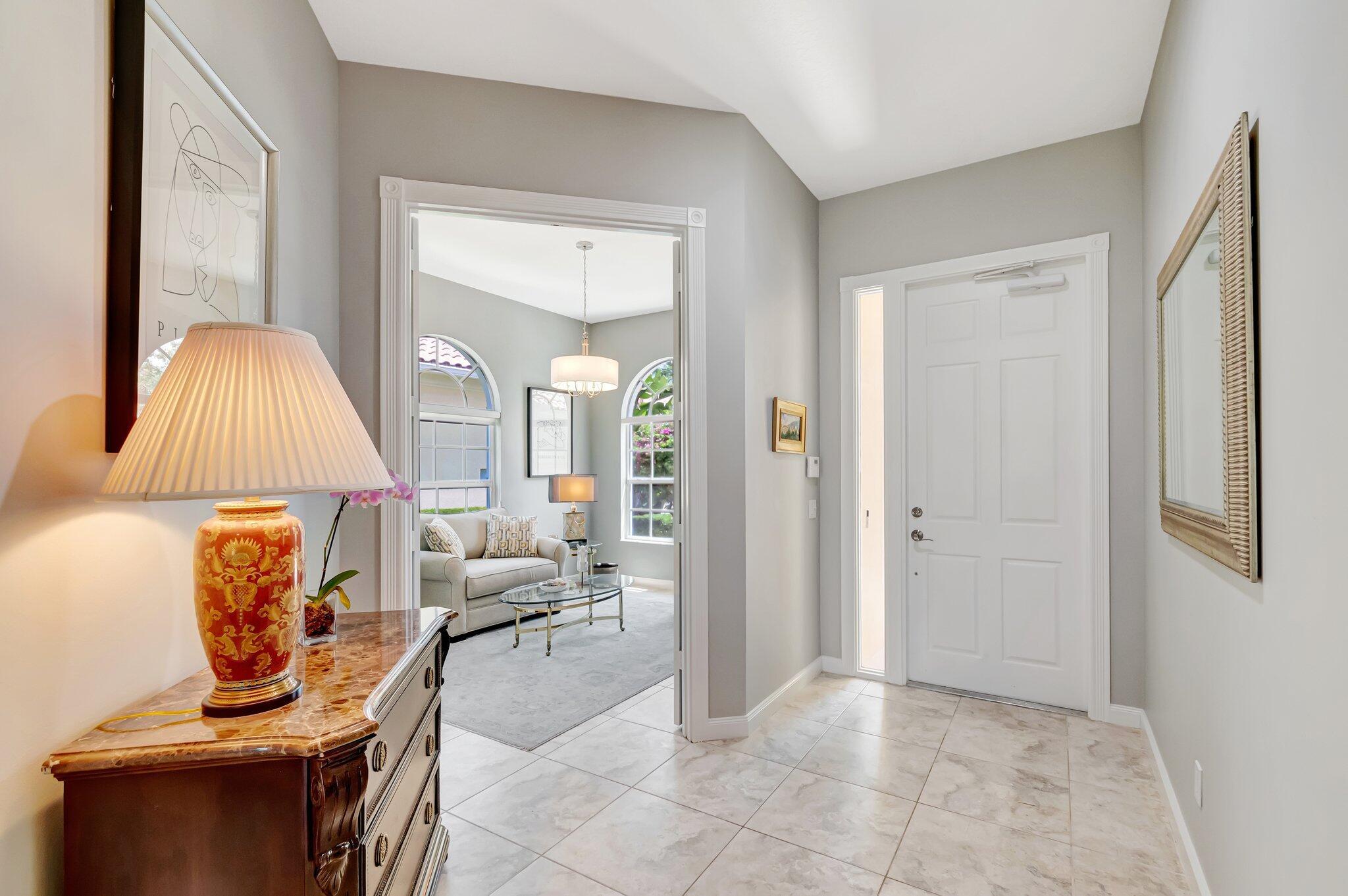 Wellington, Florida 33414, United States, 3 Bedrooms Bedrooms, ,3 BathroomsBathrooms,Residential,Active,209557