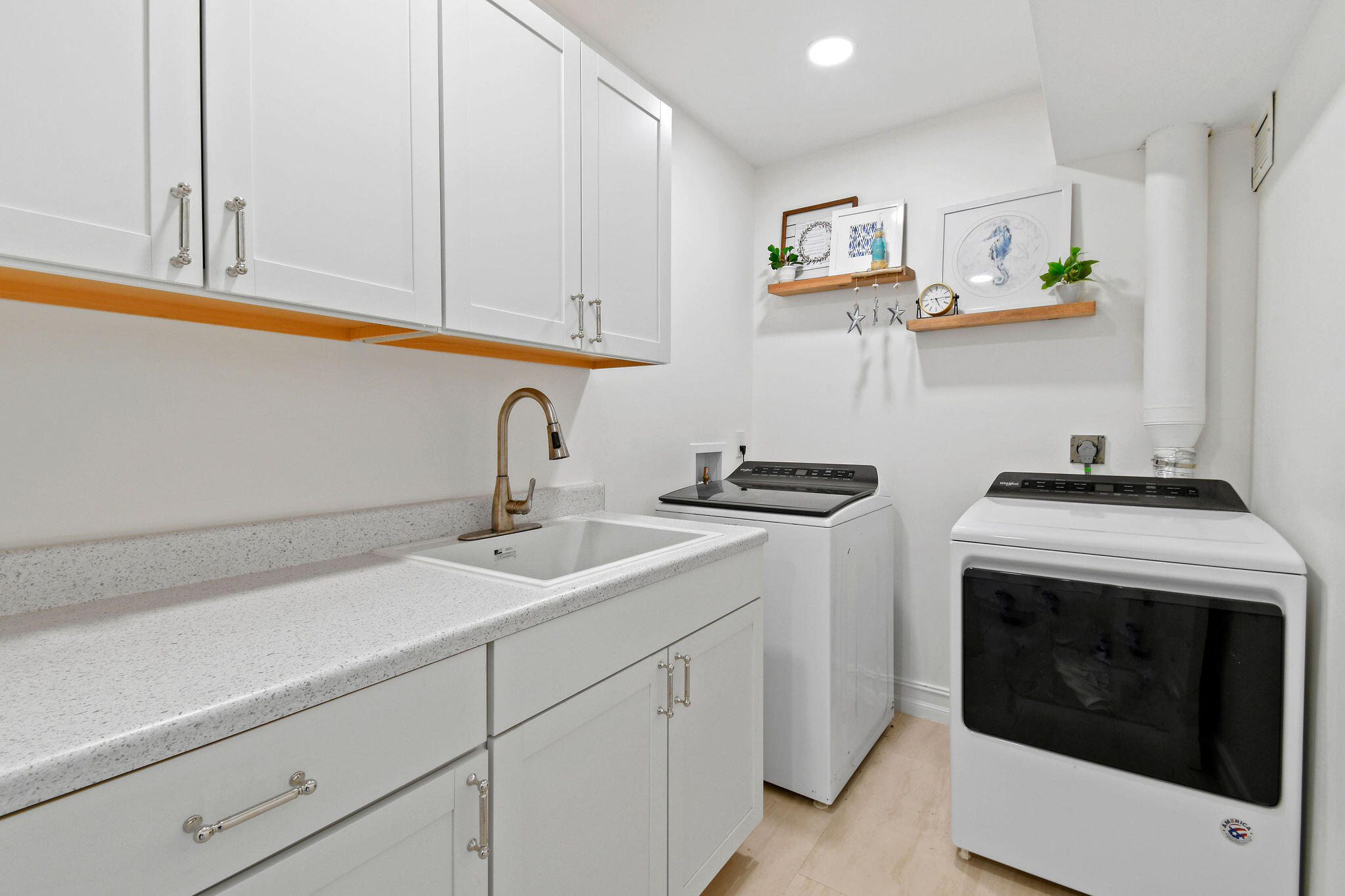 INTRACOASTAL PARK - Residential