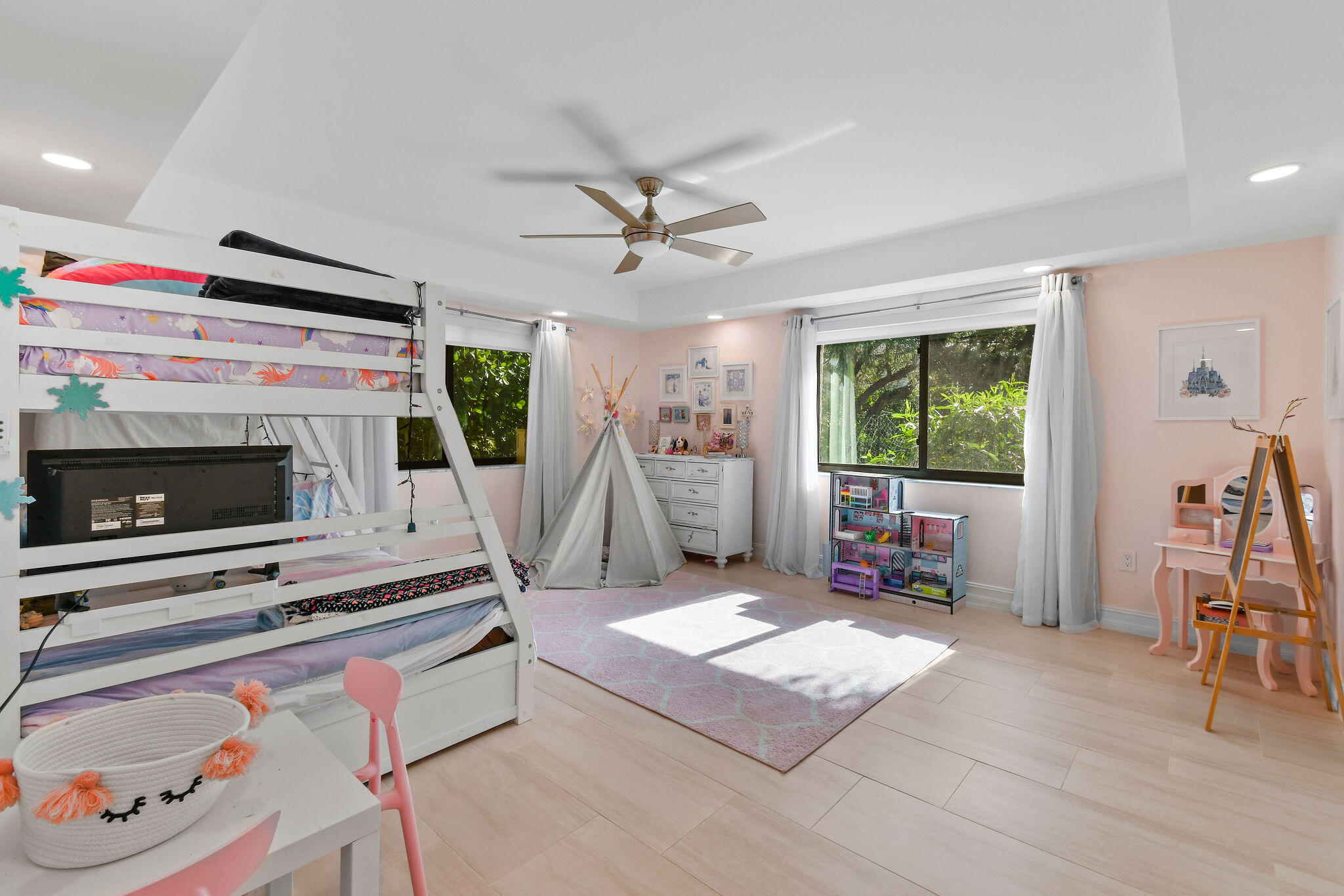 INTRACOASTAL PARK - Residential