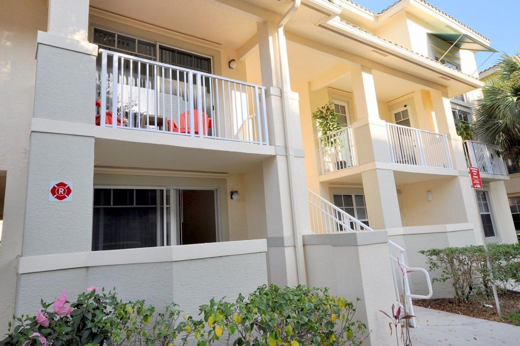 Photo of 4850 Chancellor 11 Drive #11, Jupiter, FL 33458 (MLS # R10797046)