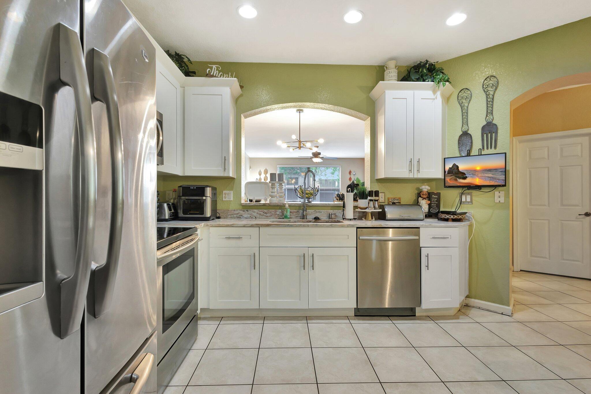 2125 Oakmont Drive
