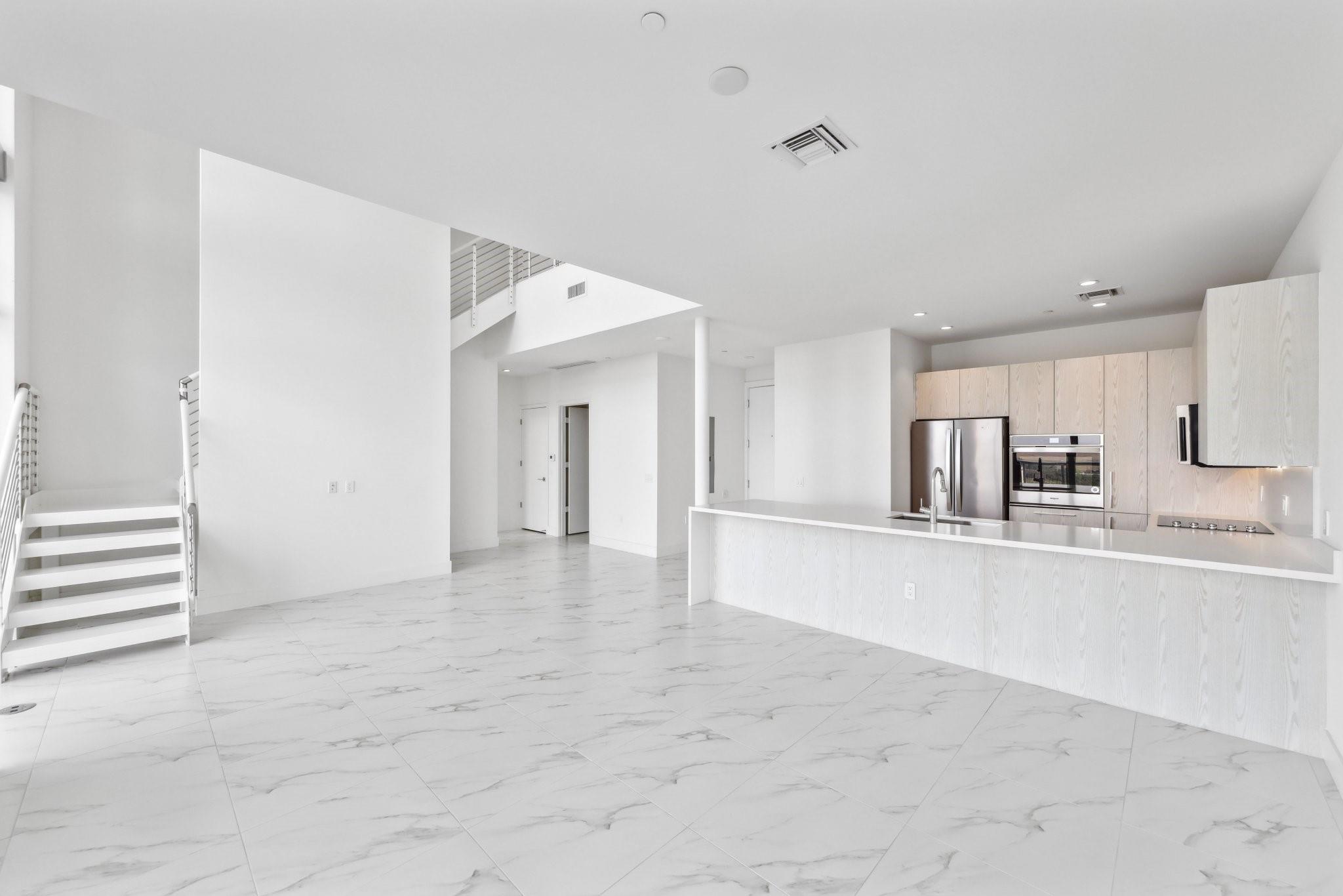 2000 Metropica Way PH11