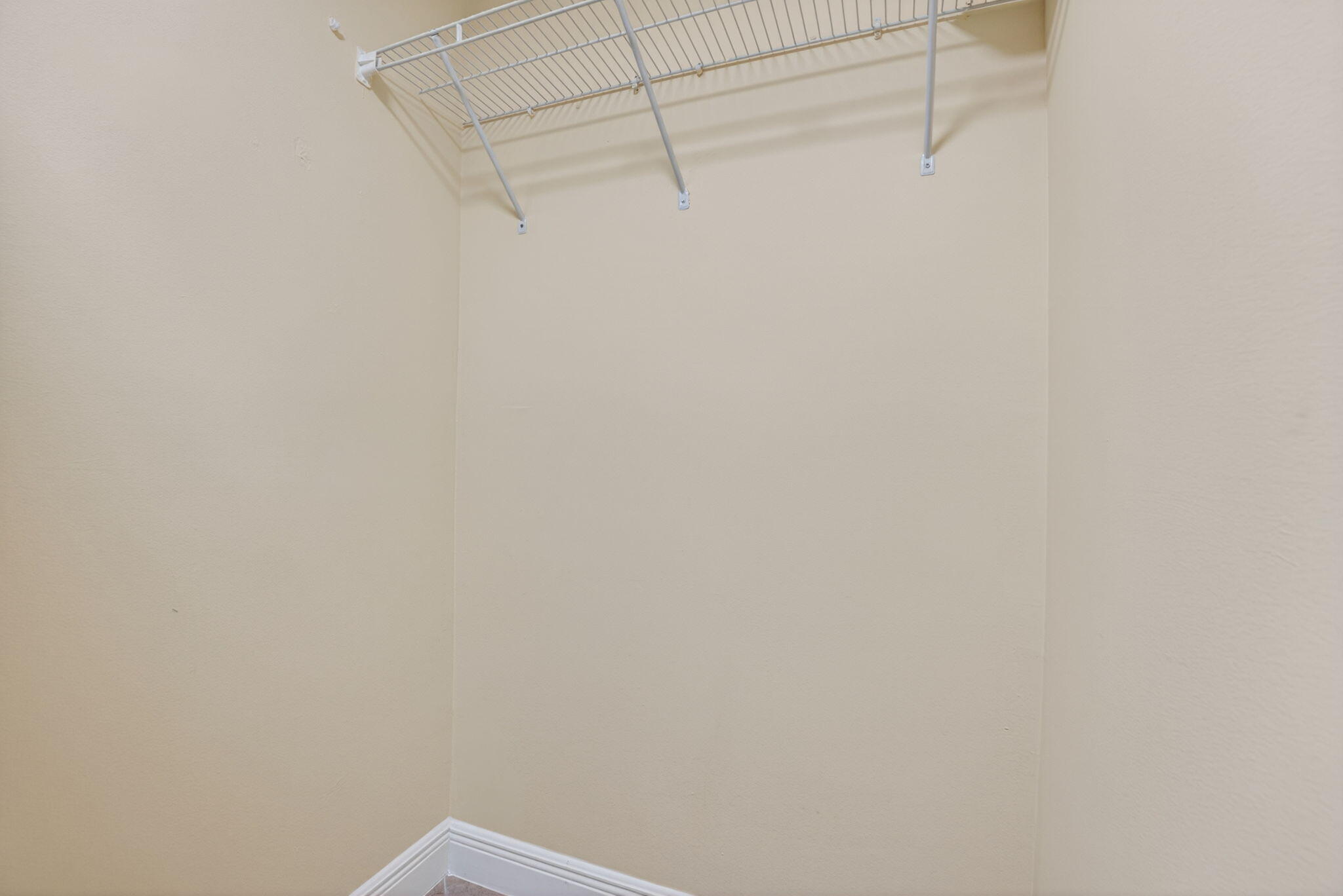 LAGO DEL REY CONDO - Residential