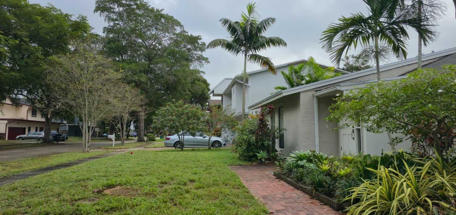 GUARDIAN ESTATES 81-41 B - Residential Lease