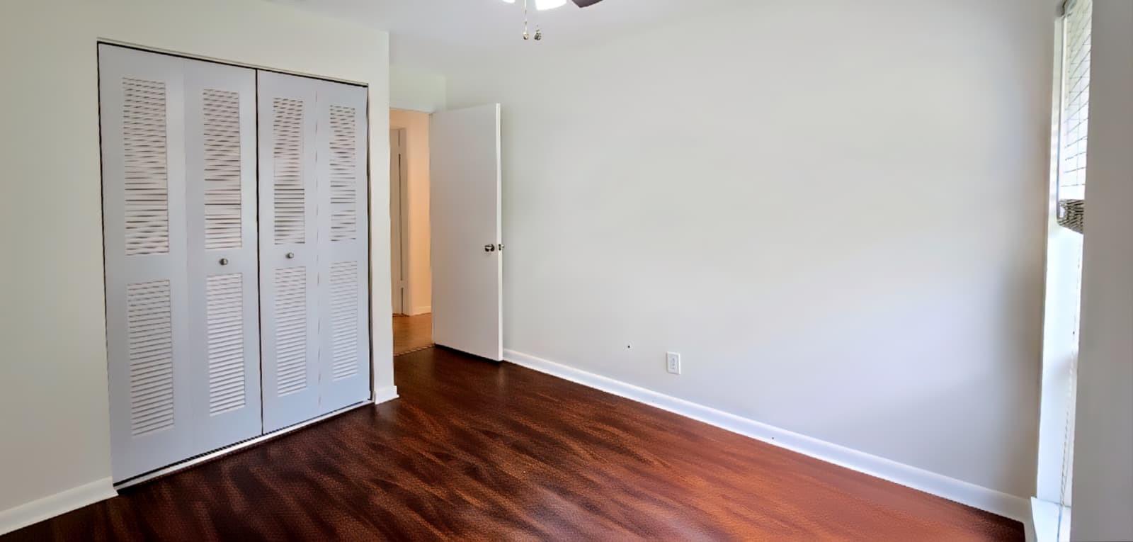 GUARDIAN ESTATES 81-41 B - Residential Lease