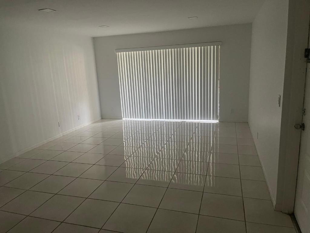 View photos, virtual tours, details... 209 Foxtail Drive B1