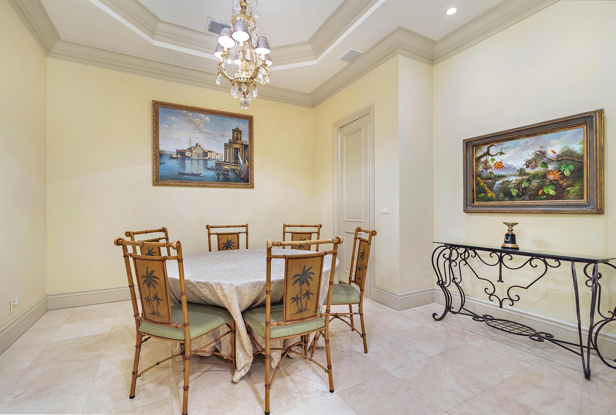 ROYAL PARK - Residential