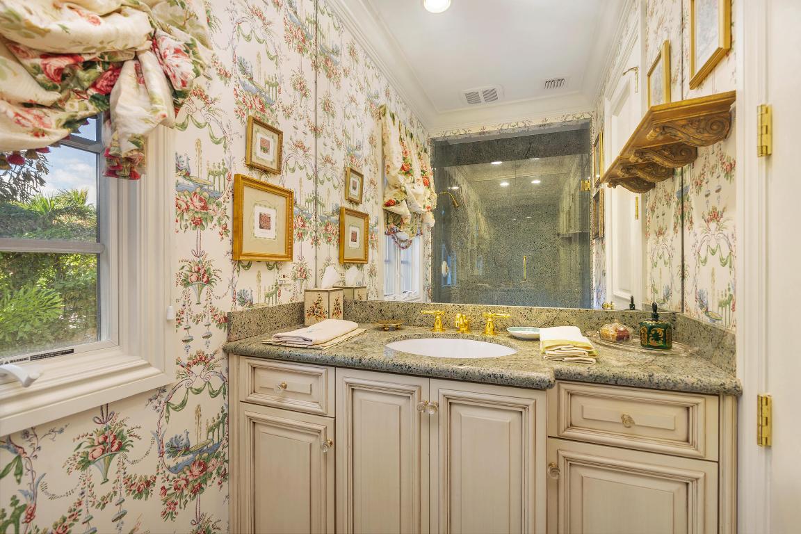 ROYAL PARK - Residential