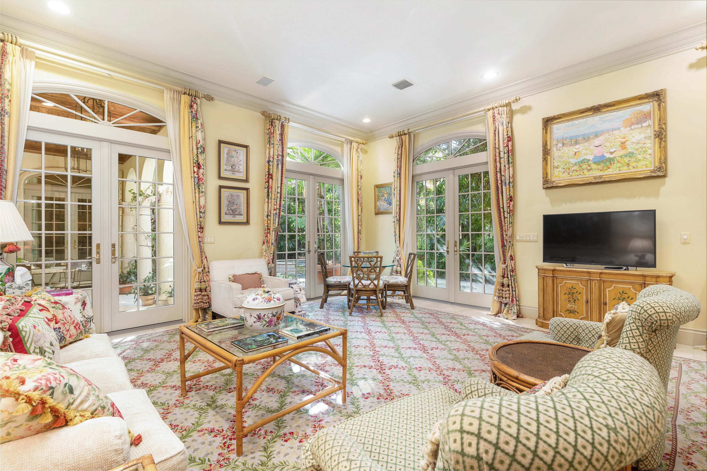 ROYAL PARK - Residential