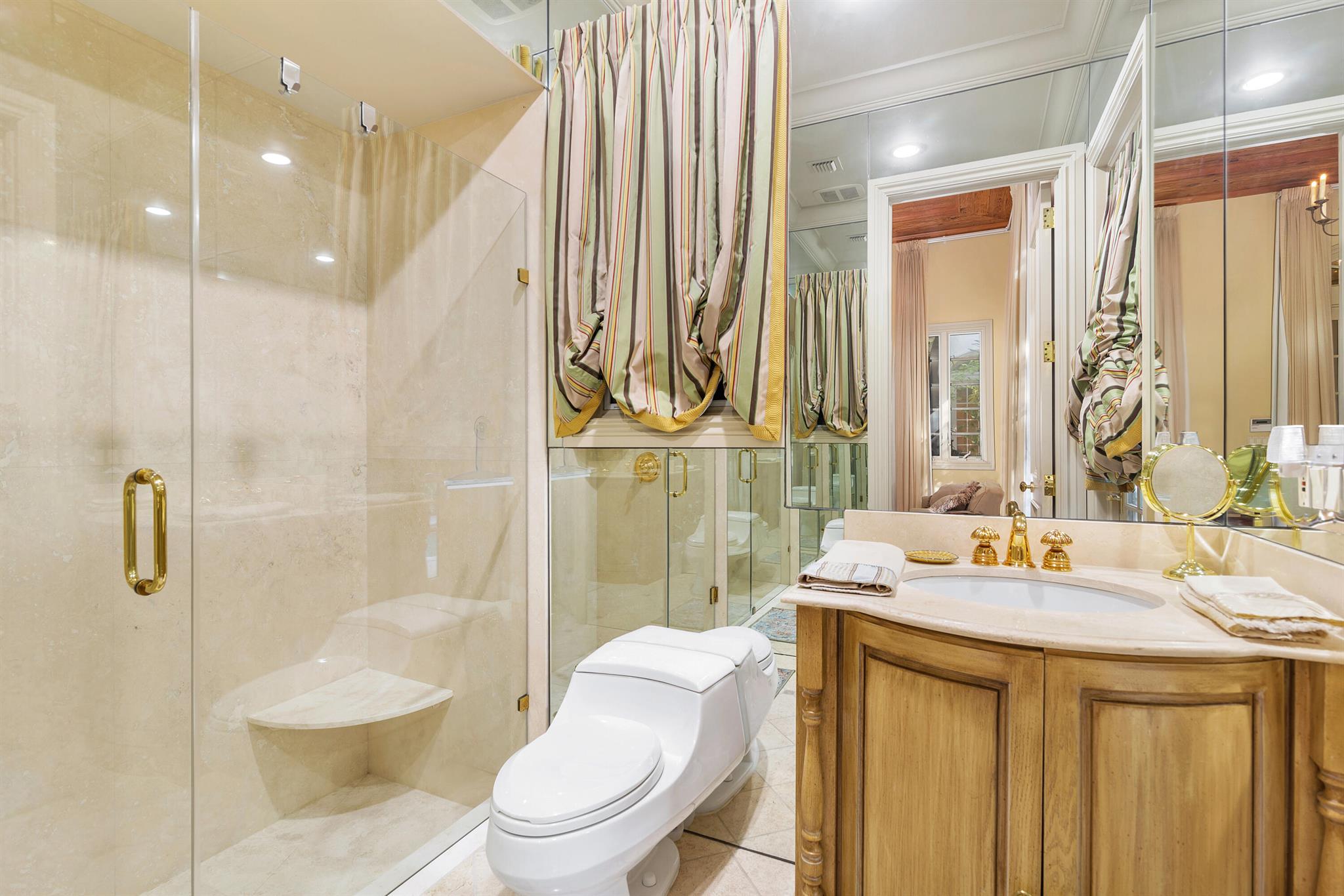 ROYAL PARK - Residential