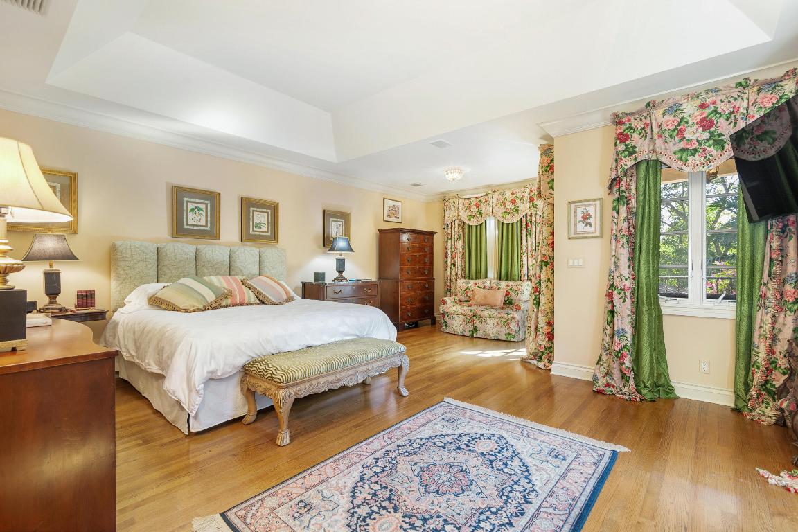 ROYAL PARK - Residential