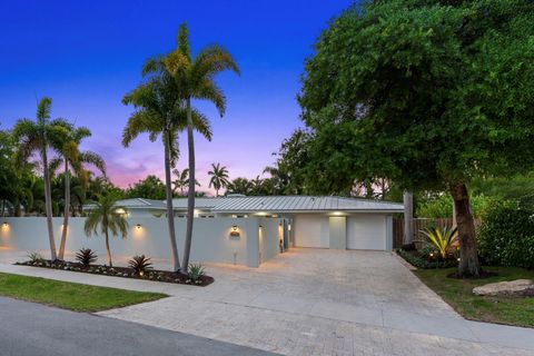 2449 Bayview Dr Fort Lauderdale FL 33305