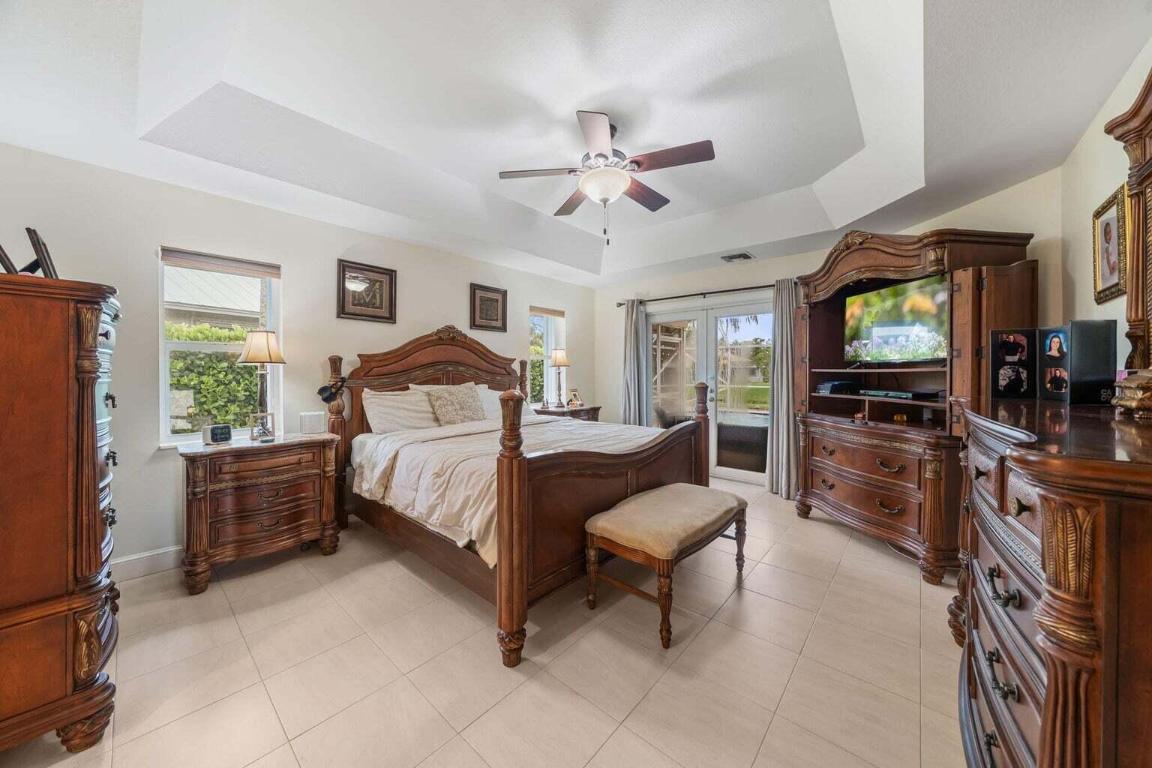 GREENVIEW SHORES 1 OF WELLINGTON - Residential Lease