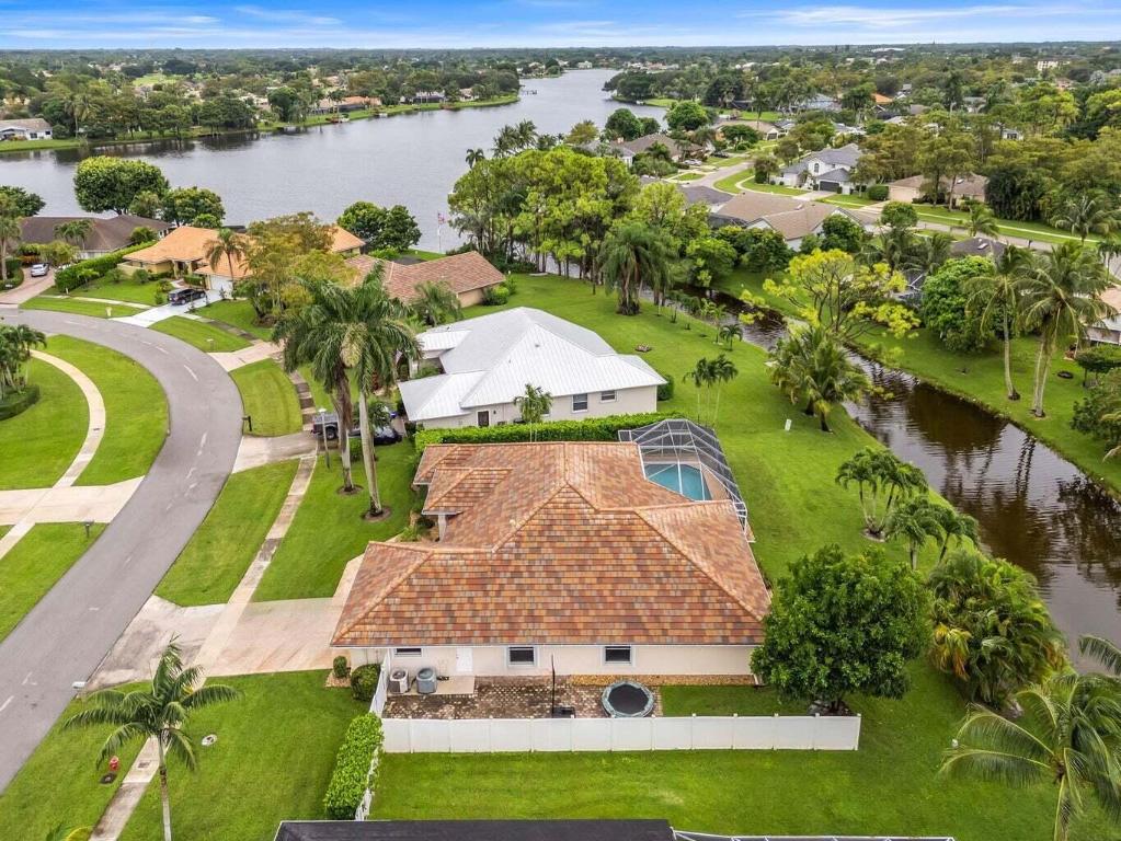 GREENVIEW SHORES 1 OF WELLINGTON - Residential Lease