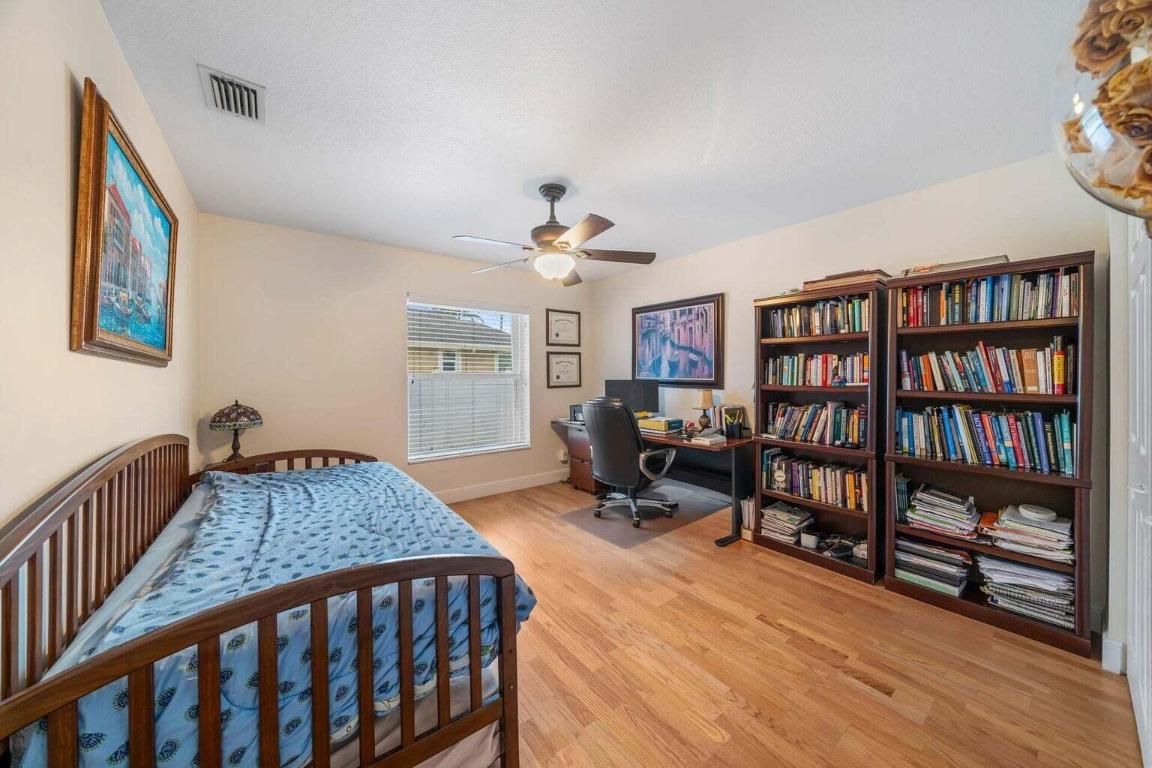 GREENVIEW SHORES 1 OF WELLINGTON - Residential Lease