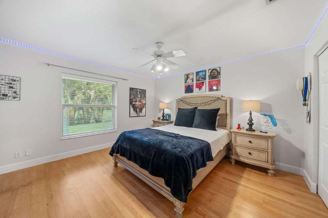 GREENVIEW SHORES 1 OF WELLINGTON - Residential Lease