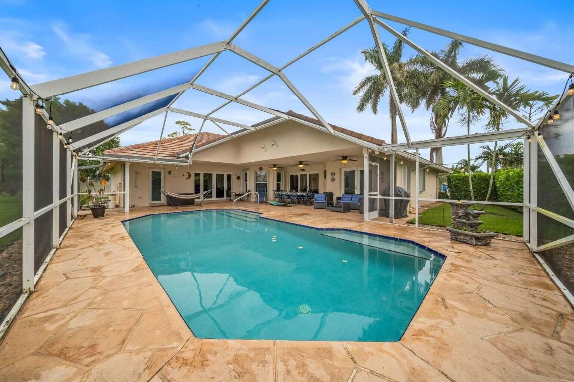 GREENVIEW SHORES 1 OF WELLINGTON - Residential Lease