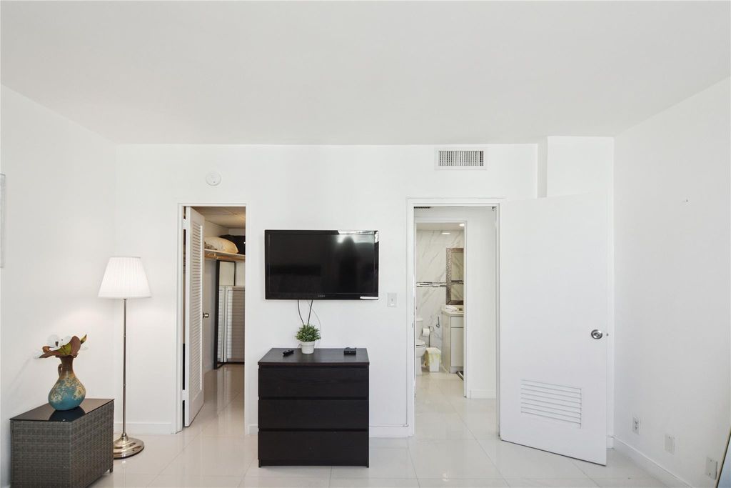 Photo of 3901 S Ocean Drive #10D, Hollywood, FL 33019 (MLS # F10552243)