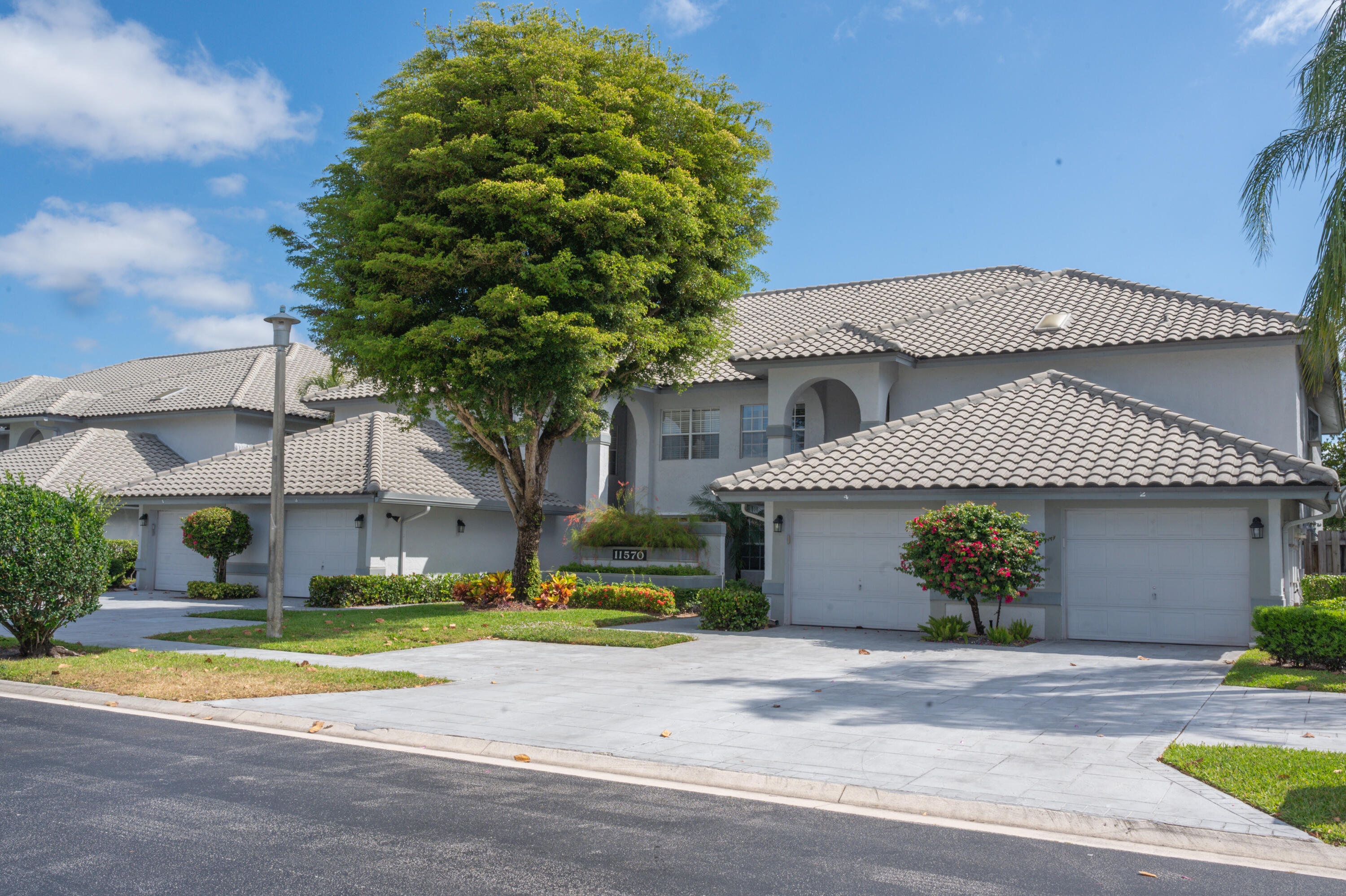 11570 Briarwood Circle 4