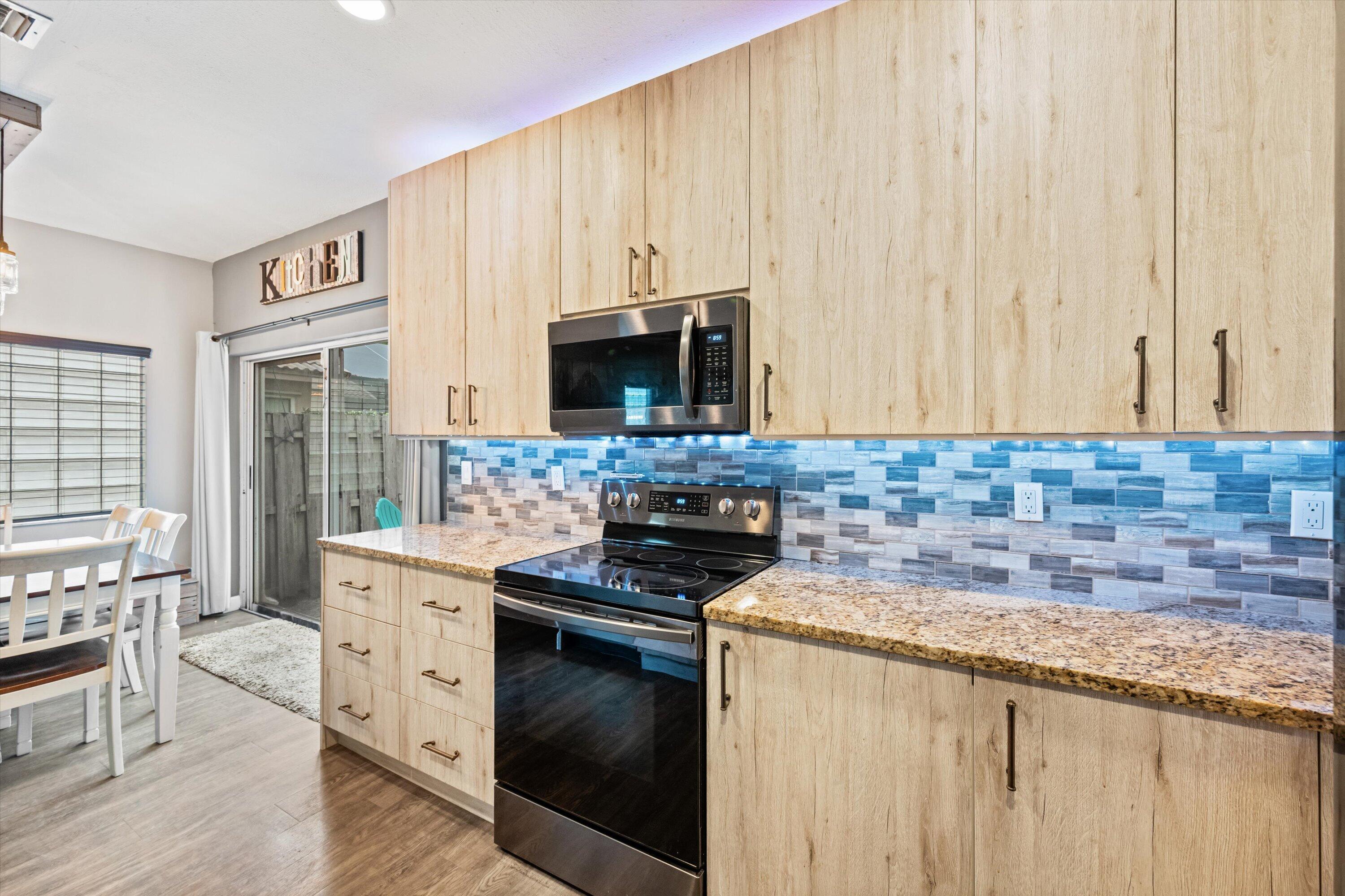 CHARLESTON SHORES - Residential