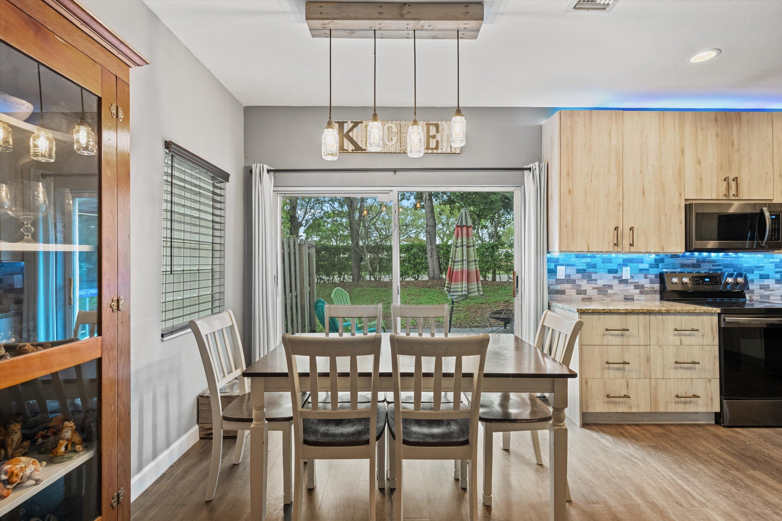 CHARLESTON SHORES - Residential