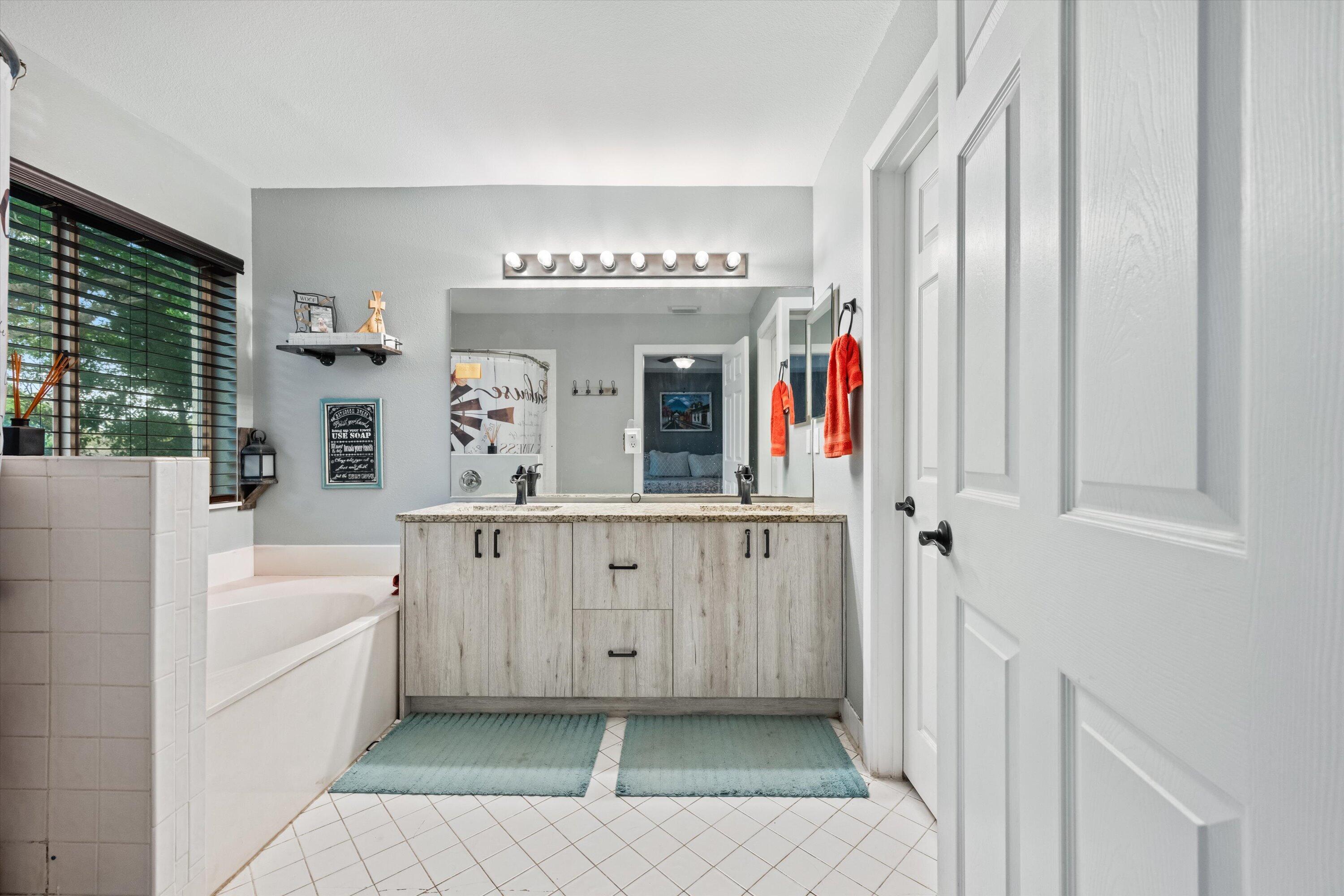 CHARLESTON SHORES - Residential