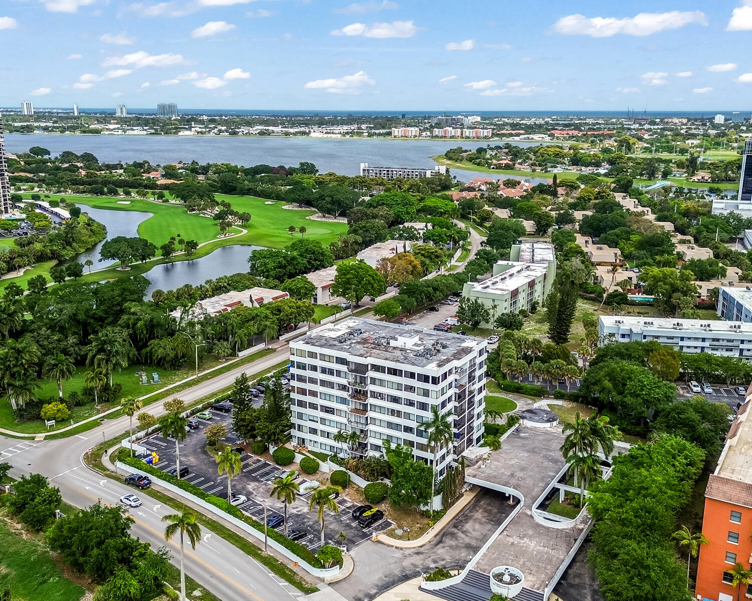 FLAMING WATERS COUNTRY CLUB BLK 12 - Residential