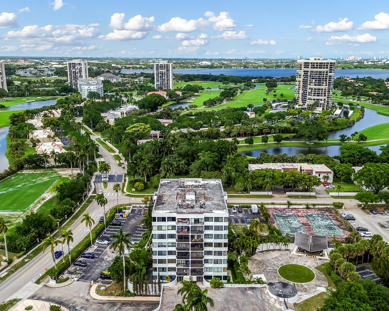 FLAMING WATERS COUNTRY CLUB BLK 12 - Residential