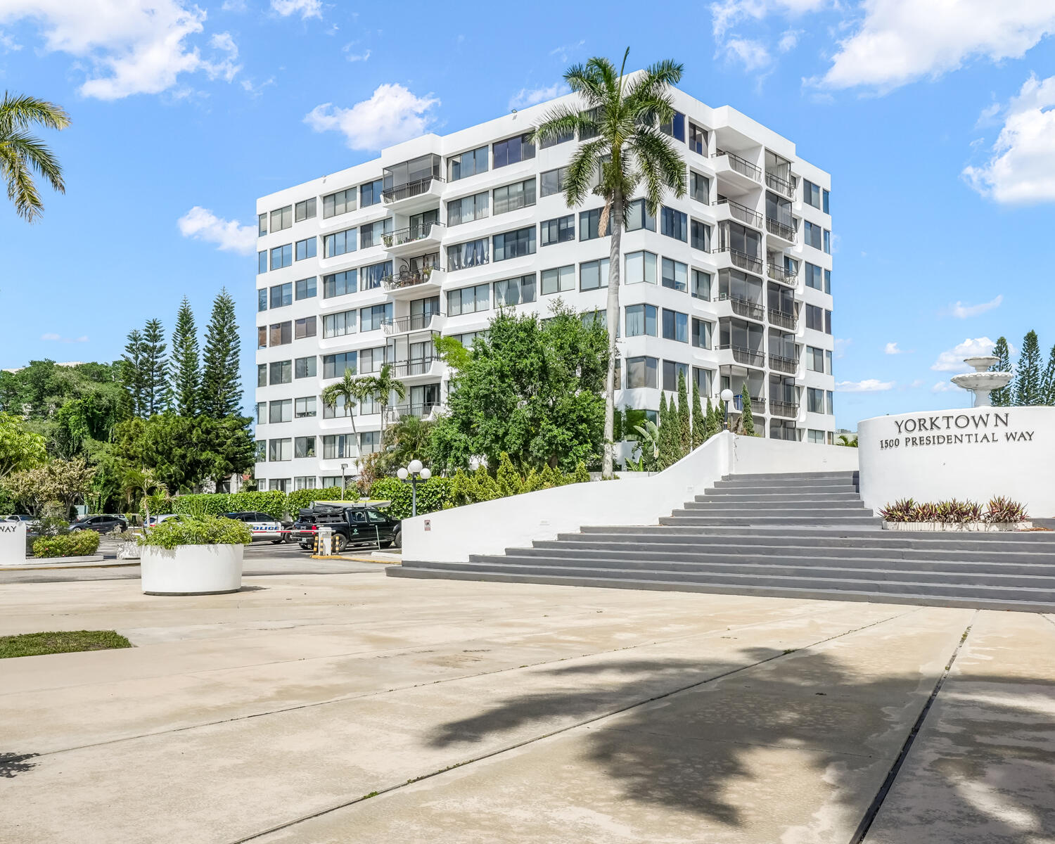 FLAMING WATERS COUNTRY CLUB BLK 12 - Residential