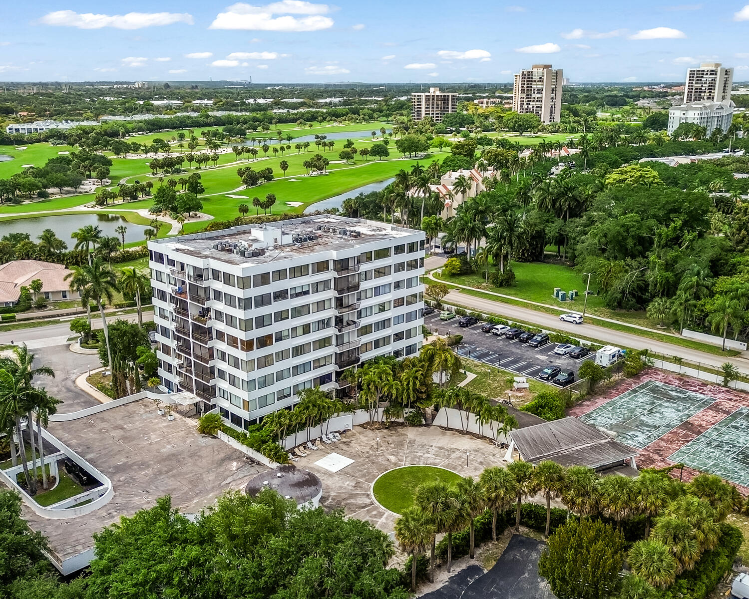 FLAMING WATERS COUNTRY CLUB BLK 12 - Residential