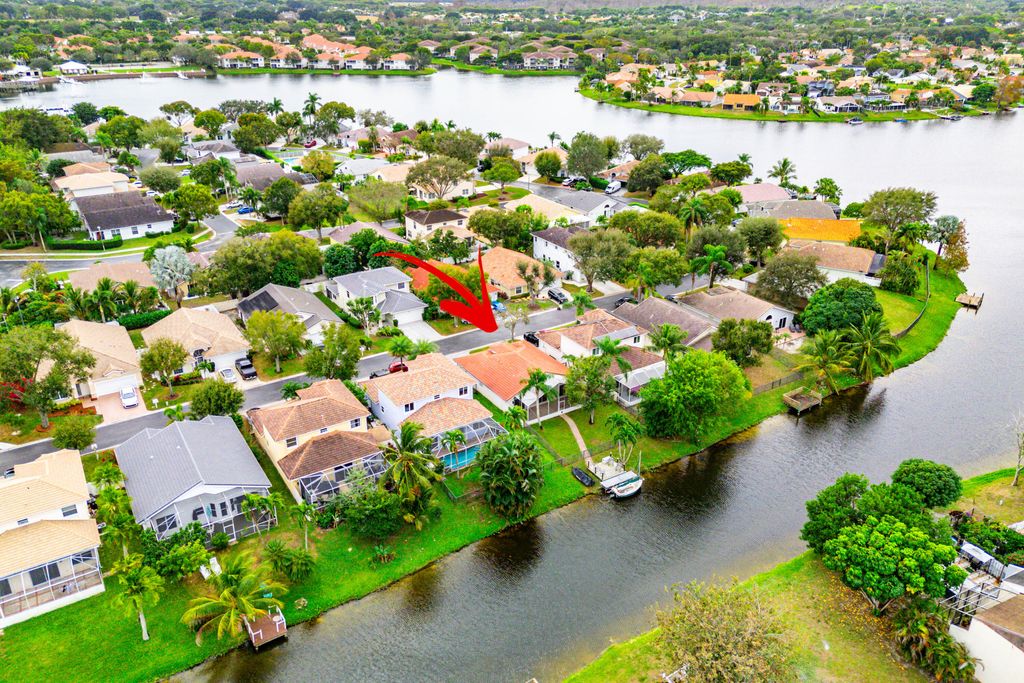 Photo of 12119 Sunset Point Circle, Wellington, FL 33414 (MLS # R11154785)