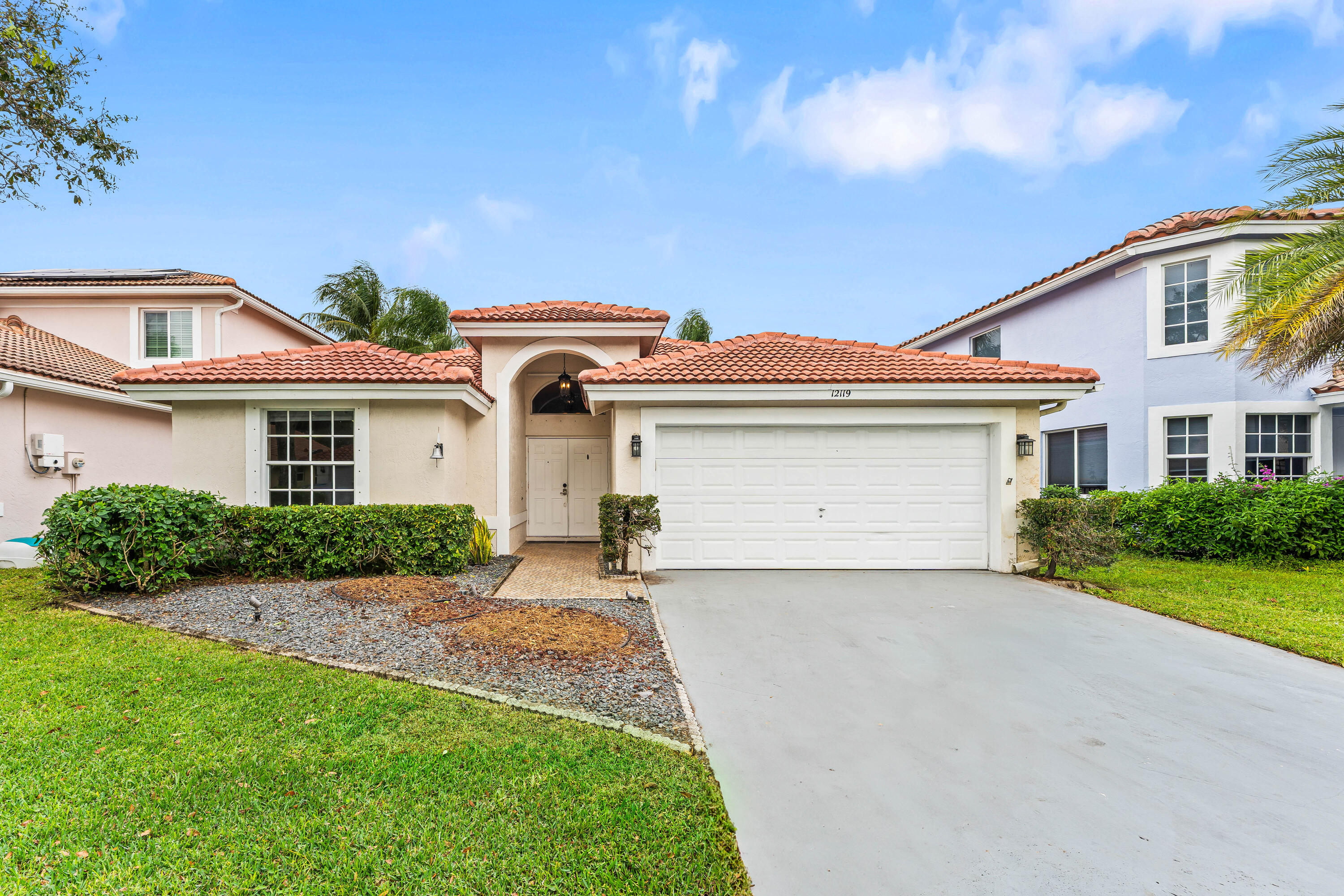 12119 Sunset Point Circle