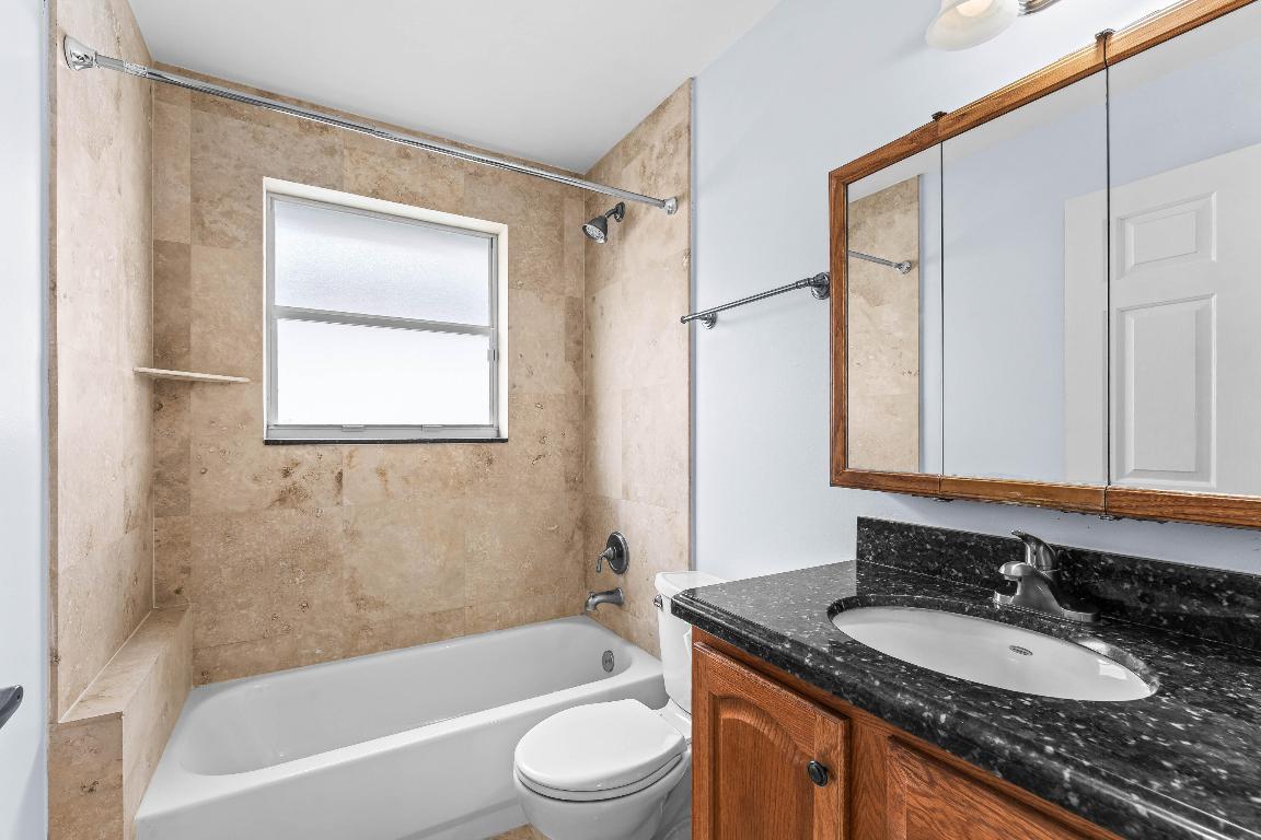 MONTAUK HARBOR - Residential