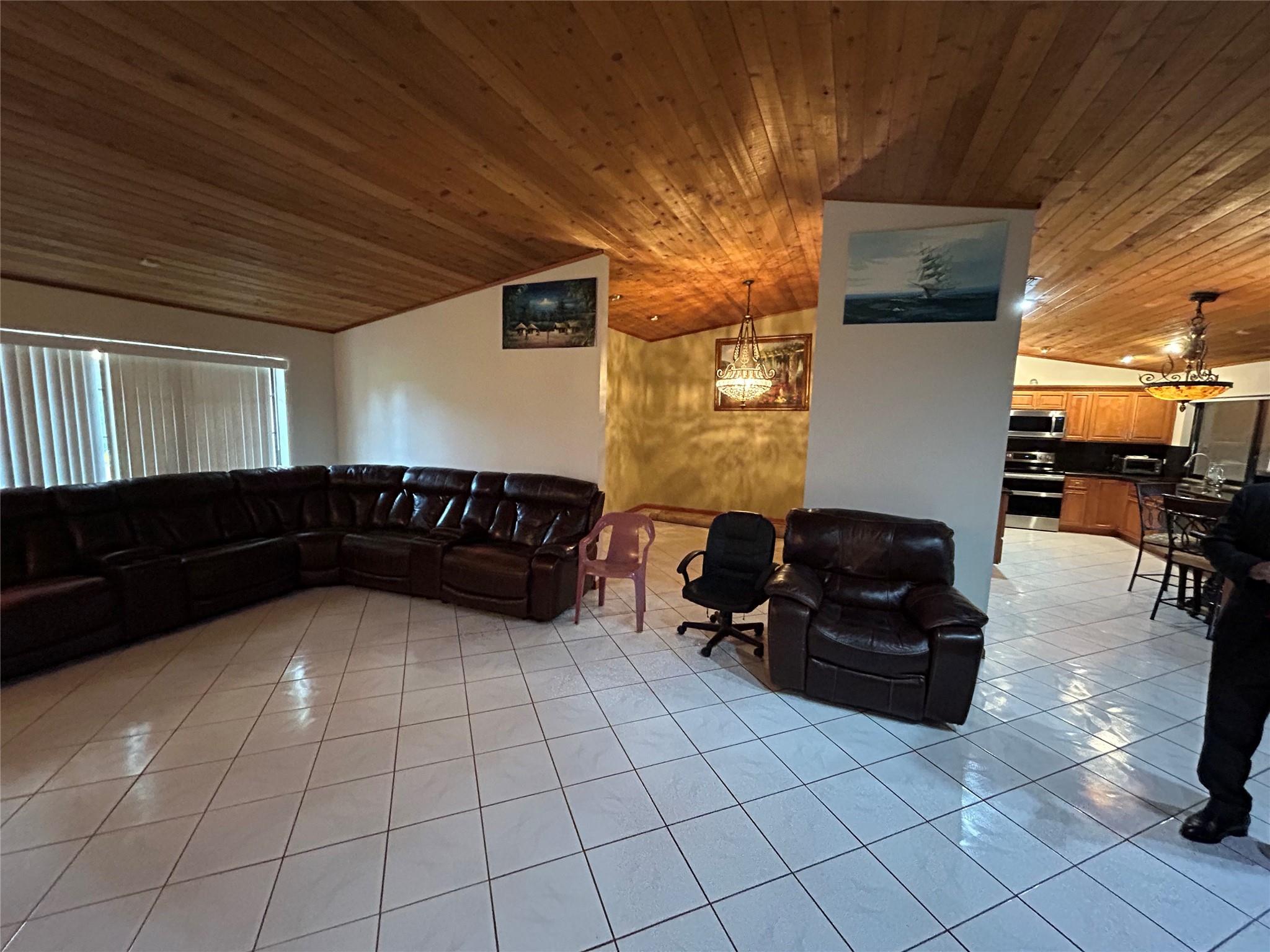 Pine Tree Estates - Residential