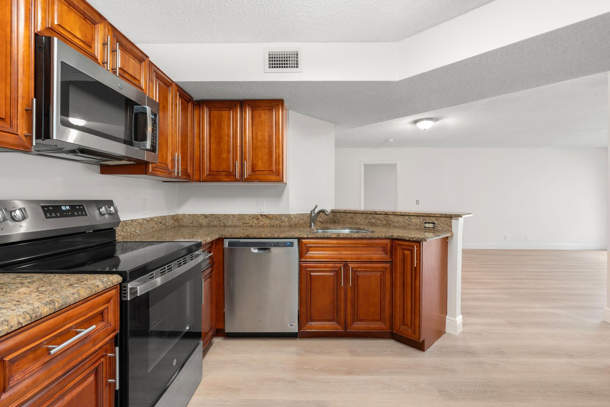 8851 Wiles Rd 108